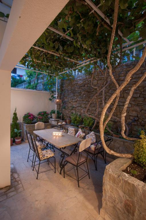 Apartments Captain's Villa - 5