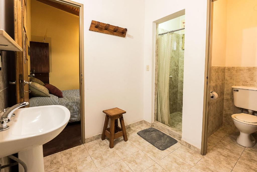 Koupelna v ubytování La Tosca Hostel