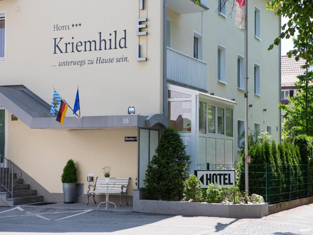 Hotel Kriemhild am Hirschgarten - Resim 31