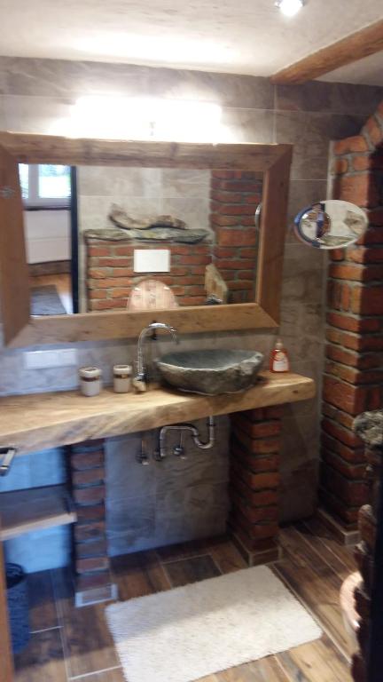 A bathroom at Haus Mehrl