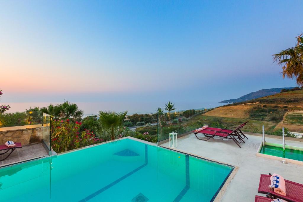 The swimming pool at or close to Sea View Villas