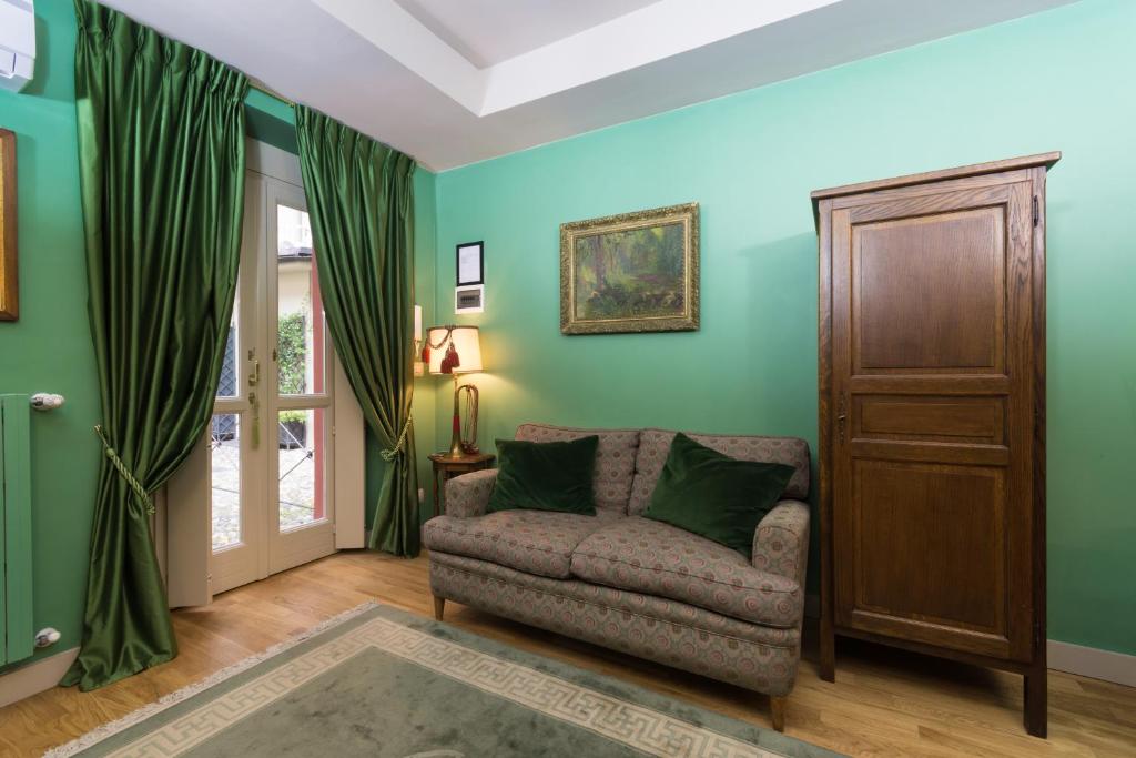 Posedenie v ubytovaní Porta Palace Apartments