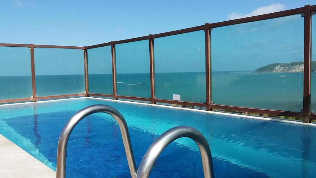  ES - Pé na areia em Ponta Negra