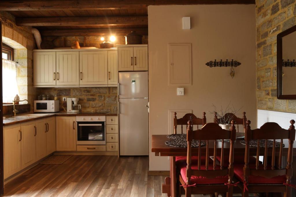 Kuchyňa alebo kuchynka v ubytovaní Guesthouse Amalia