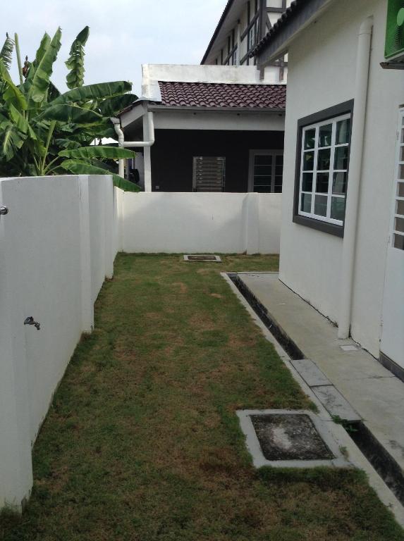 Zahrada ubytování Sitiawan Homestay Entire Semi D home