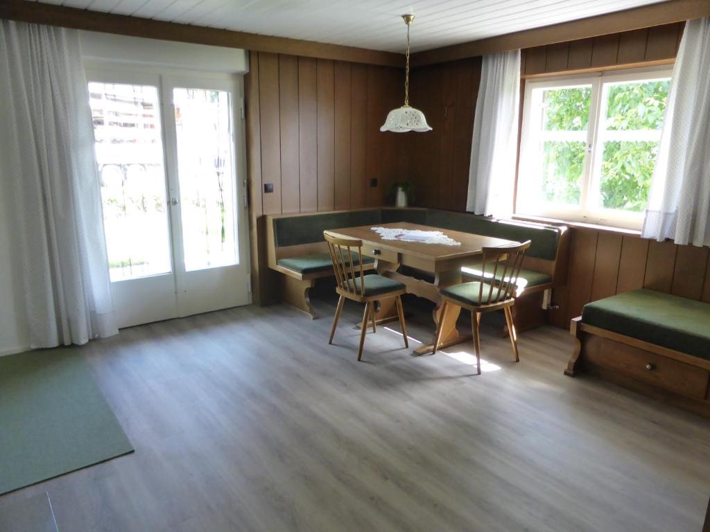 Posedenie v ubytovaní Ferienwohnung Marte