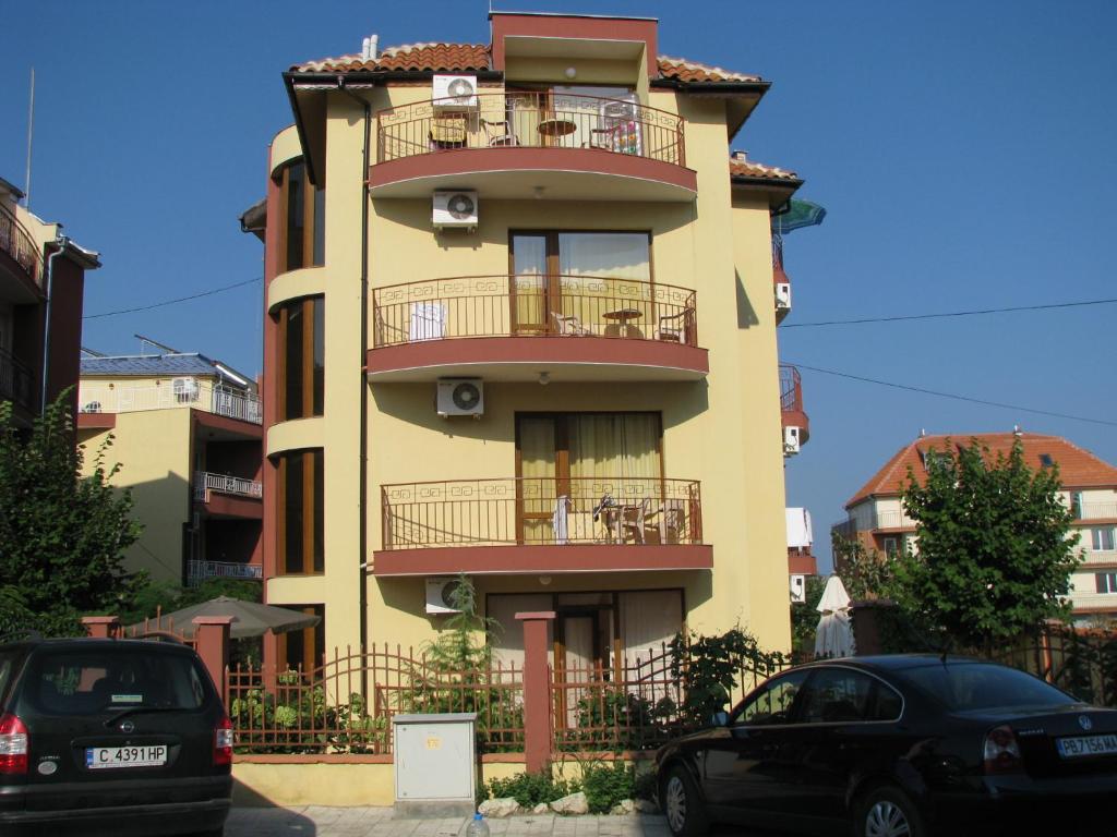 Gallery image of Guest House Radiana in Ravda