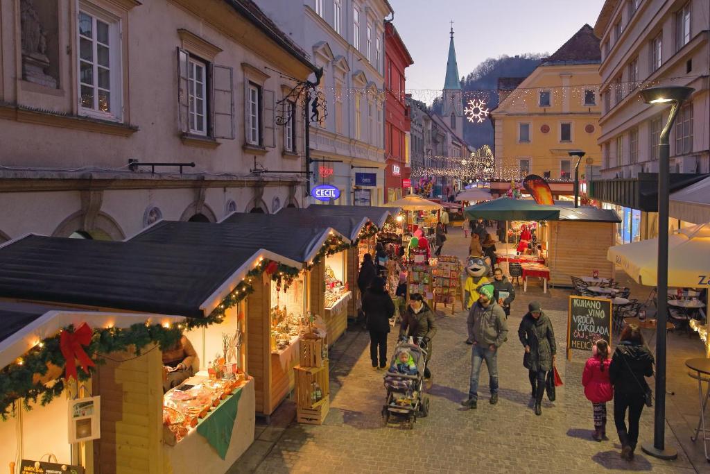Hosté ubytování MCC Hostel