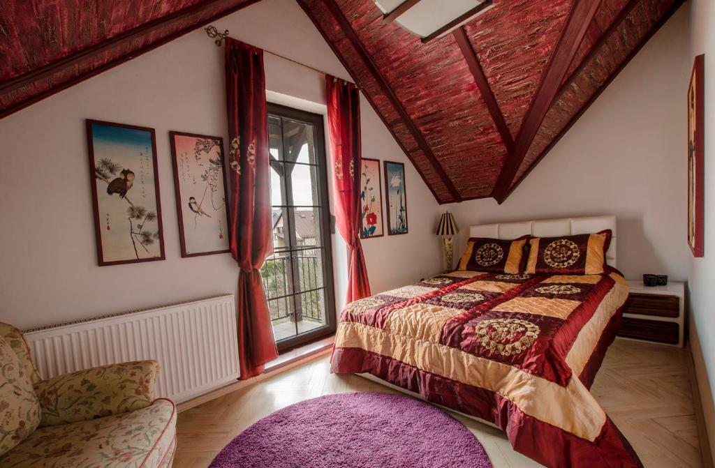Säng eller sängar i ett rum på All World in Gdynia