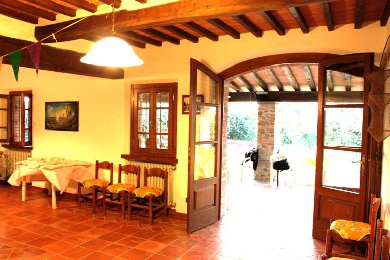 Zdjęcie z galerii obiektu Agriturismo Podere dei kiwi w mieście Chiesina Uzzanese