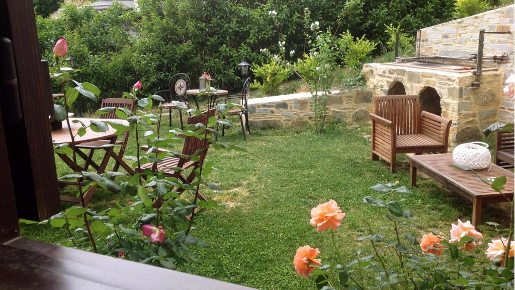 Zahrada ubytování Iliopetra Suites