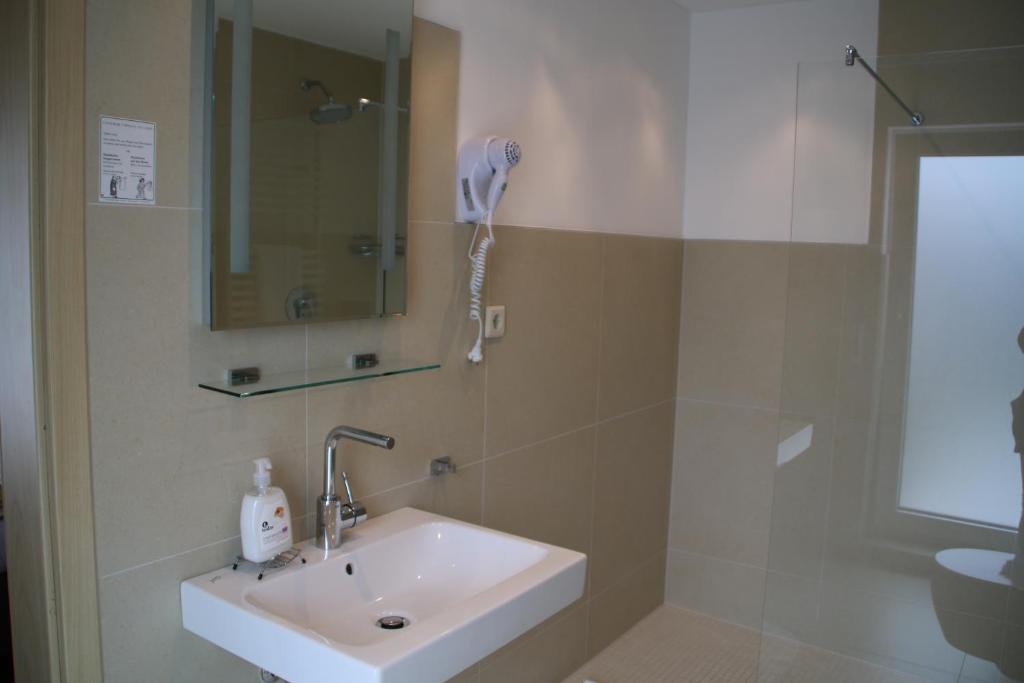 Hotel Garten - Resim 13