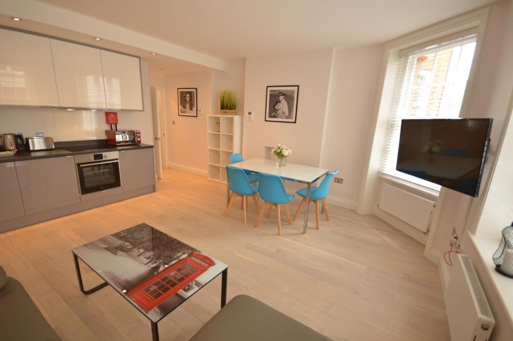 دادگاه سنت آن توسط Indigo Flats