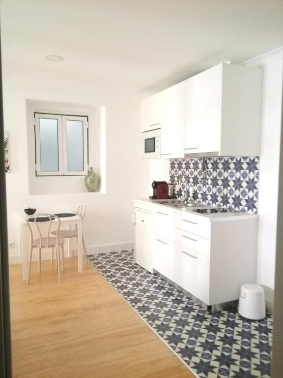 Alfama Apartments Services - 6