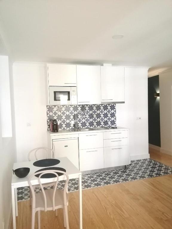 Alfama Apartments Services - 5