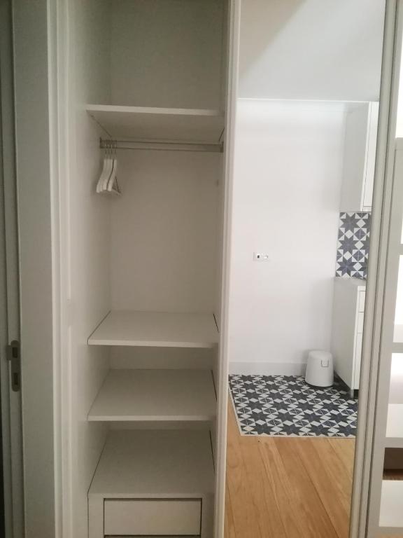 Alfama Apartments Services - 10