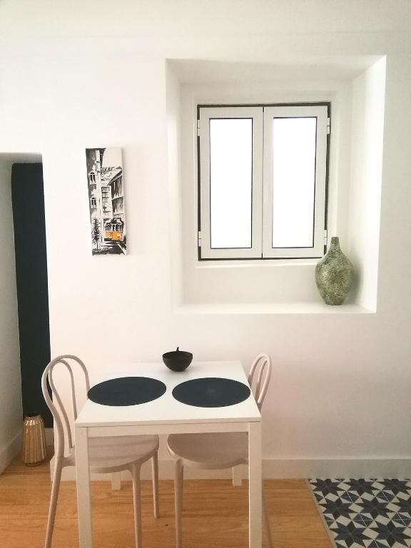 Alfama Apartments Services - 3