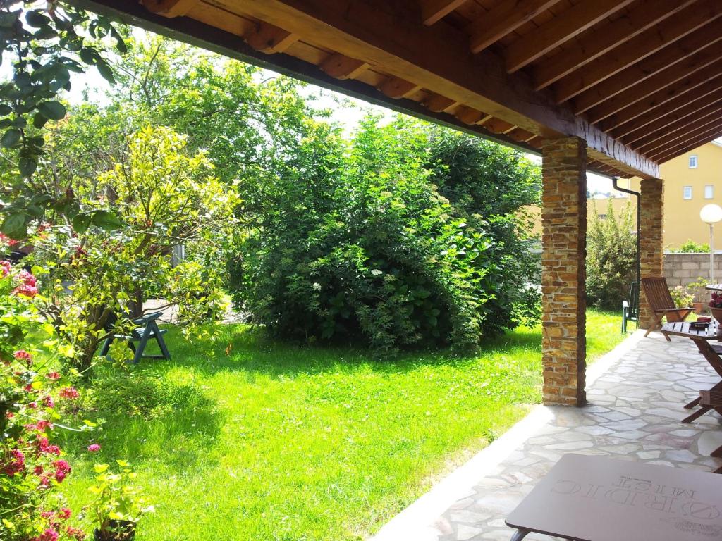 Vonkajšia záhrada v ubytovaní CASA BRAIS habitaciones y buen precio!