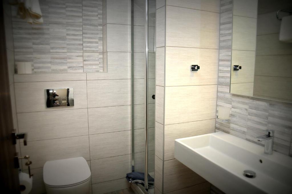 Riviera Olympus Gods - 18