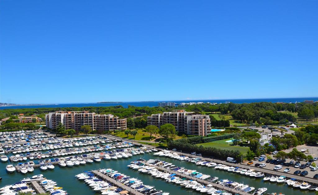 Apartment Cannes Marina Golf, Mandelieu-La Napoule, France - Booking.com