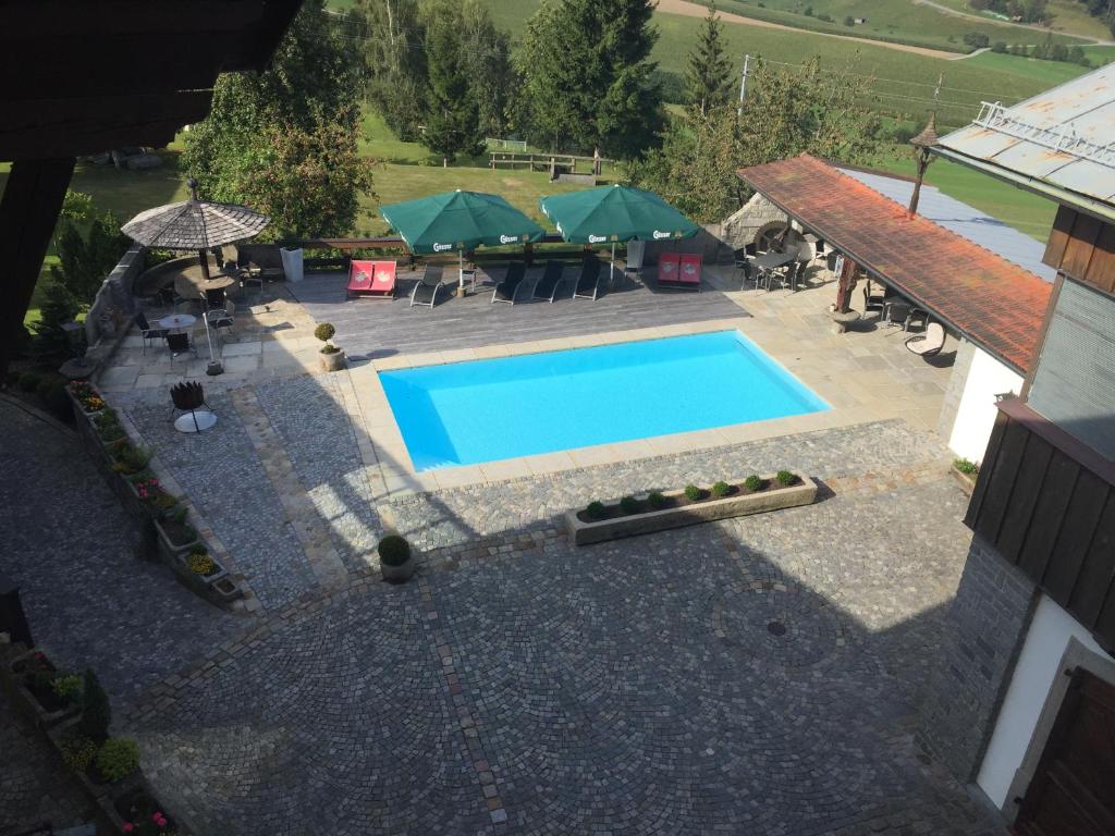 Bazén v ubytování Gasthof Post nebo v jeho okolí