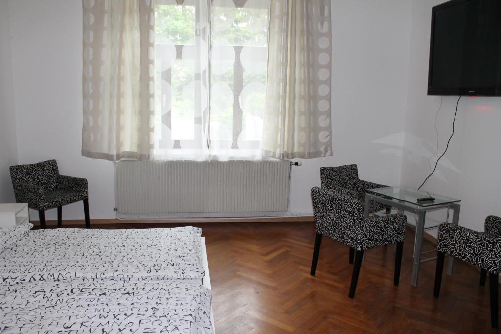 TV a/nebo společenská místnost v ubytování Murtal Apartments