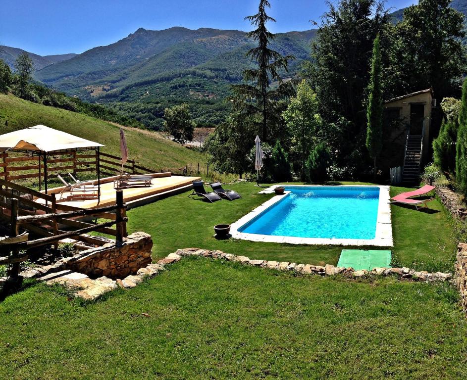 A general mountain view or a mountain view taken from the country house