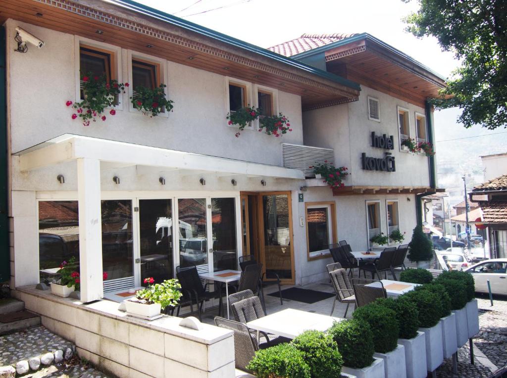 Budova, kde se hotel nachází