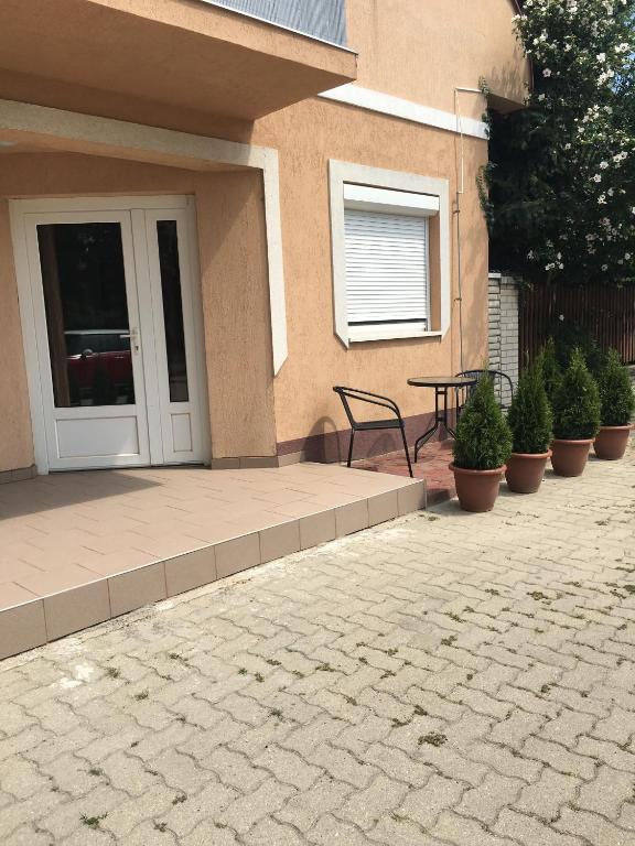 Budova, v ktorej sa apartmán nachádza