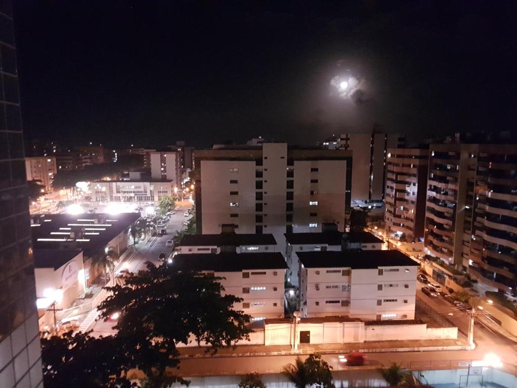 Apartamento quarto e sala em Ponta Verde