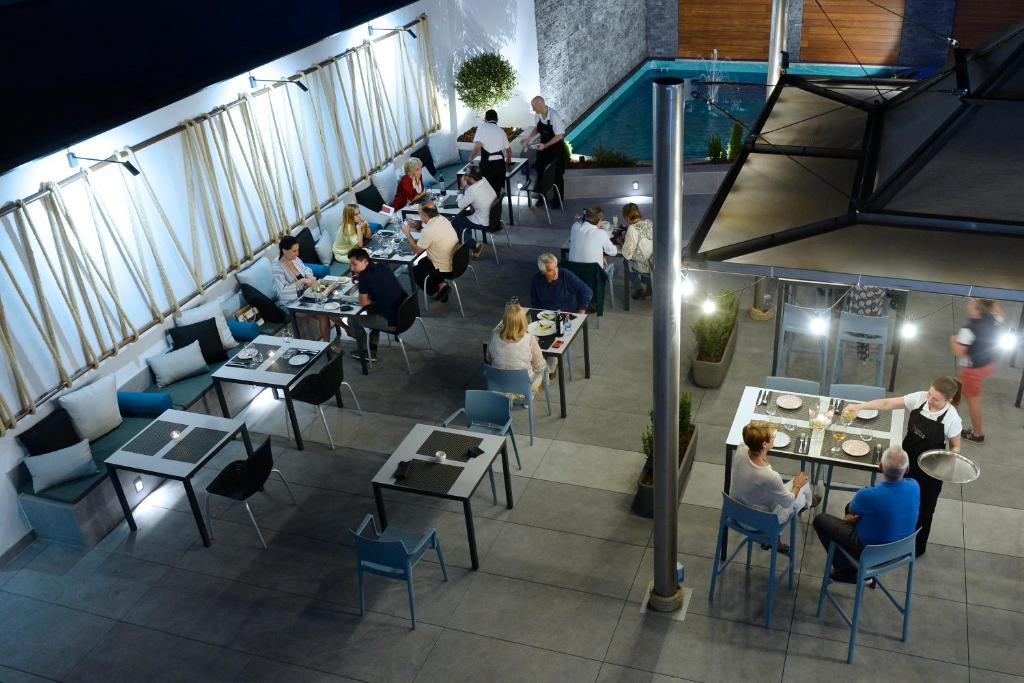 Restaurace v ubytování Silken Juan de Austria