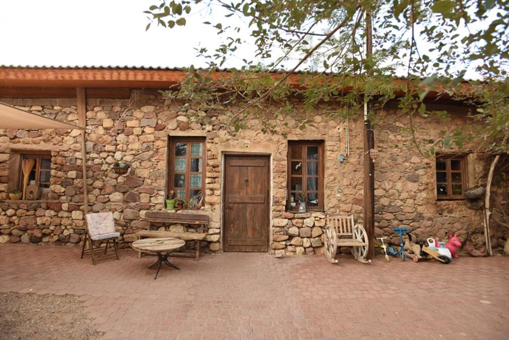 Ein Patio oder anderer Außenbereich in der Unterkunft Williams House