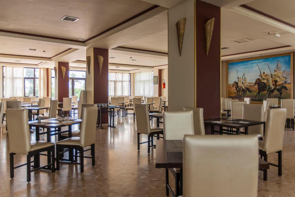 Restaurace v ubytování Oasis Hotel & Spa
