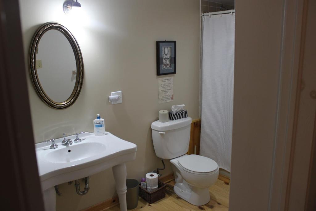 La Grange Country Inn - Chambre Queen Avec Vue Sur Le Jardin