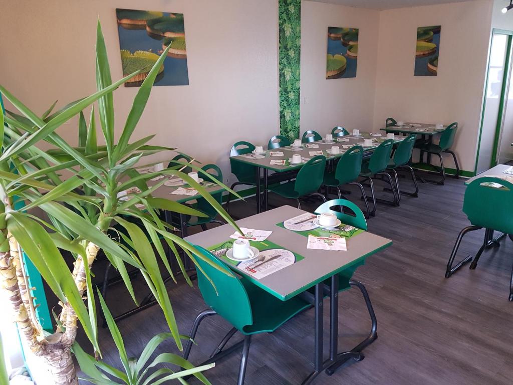 FASTHOTEL A Dijon - Resim 28