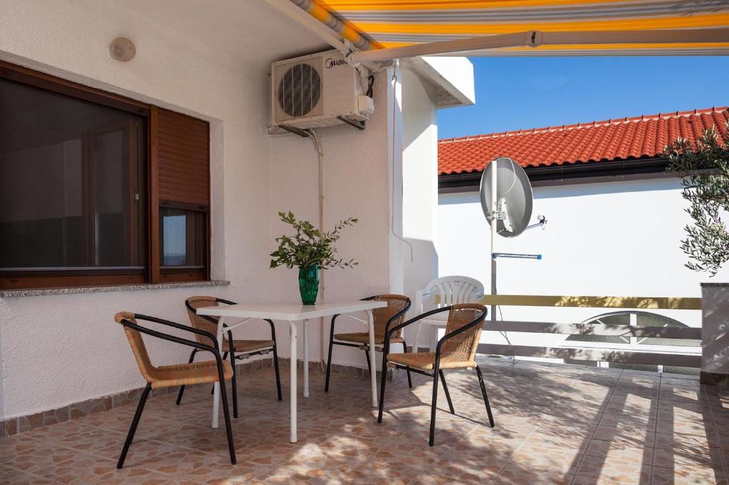 Balkón nebo terasa v ubytování Apartment Milka by the Sea