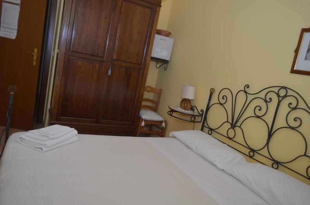 Postel nebo postele na pokoji v ubytování Ansise Guest House