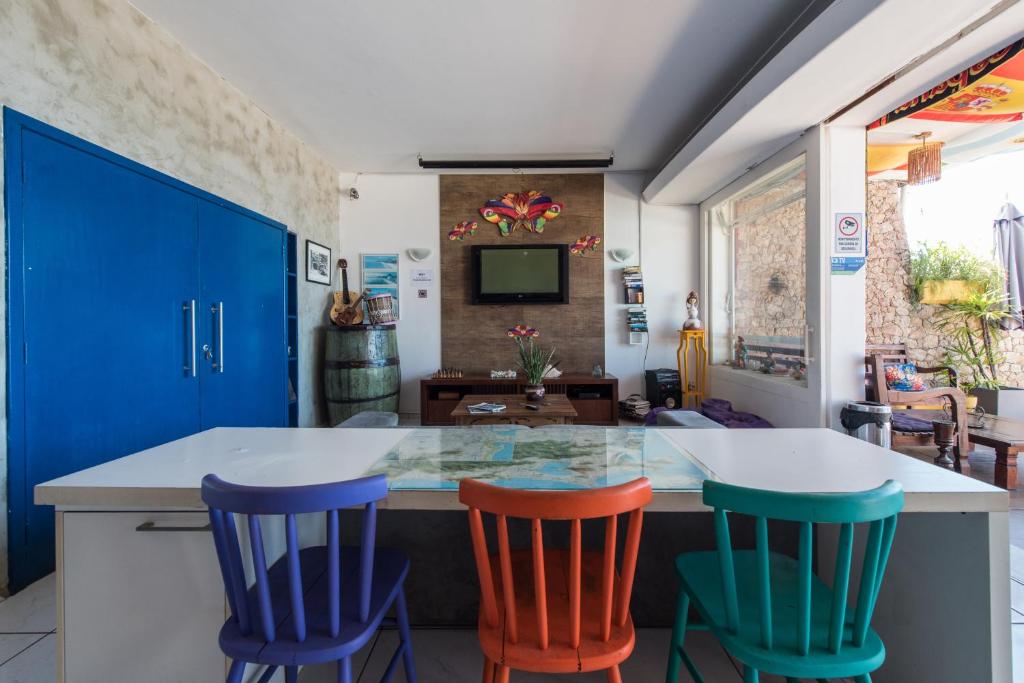  Babilonia Rio Hostel