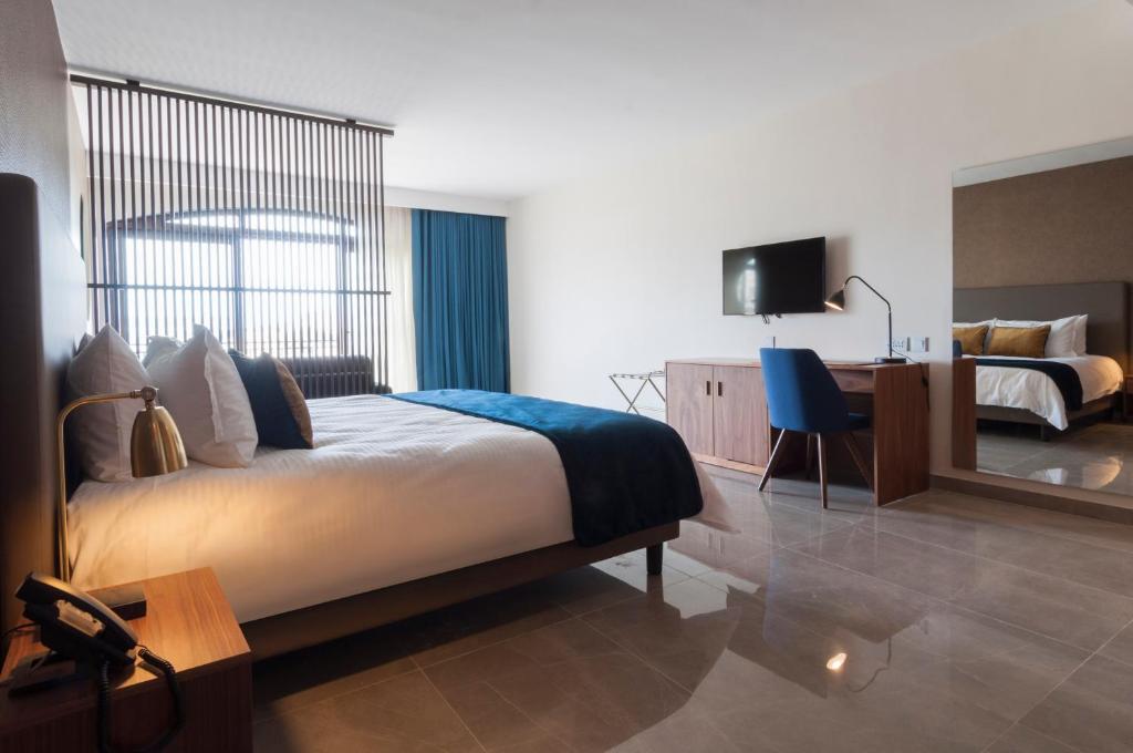 The Duke Boutique Hotel - 8