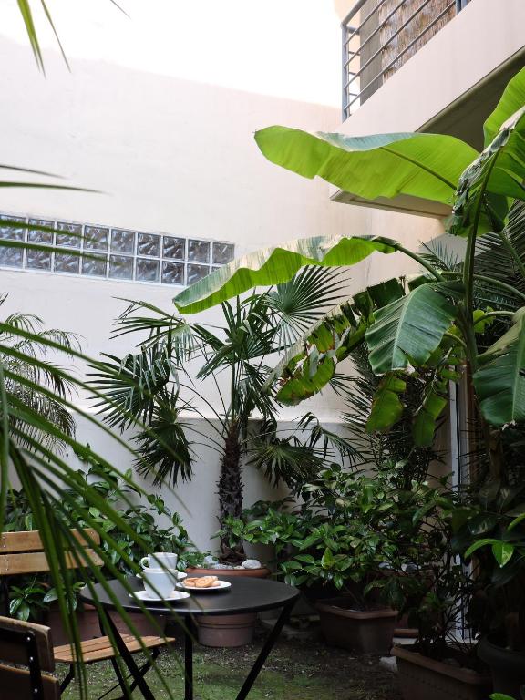 Vonkajšia záhrada v ubytovaní Luxurious Loft with Garden