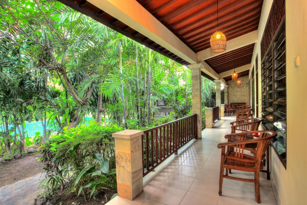 Raja Gardens Hotel - 4