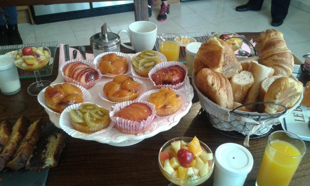 La Gerbaudiere Chambres&Table d hotes proche Mont Saint Michel CUISINE MAISON - Chambre Reine