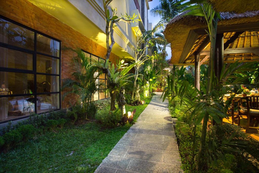 Zahrada ubytování Grand Sehati & Spa, Ubud