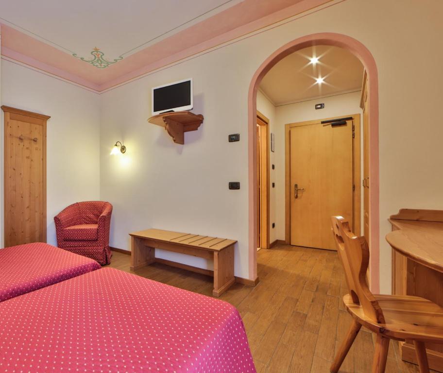 Telewizja i/lub zestaw kina domowego w obiekcie Hotel Fai
