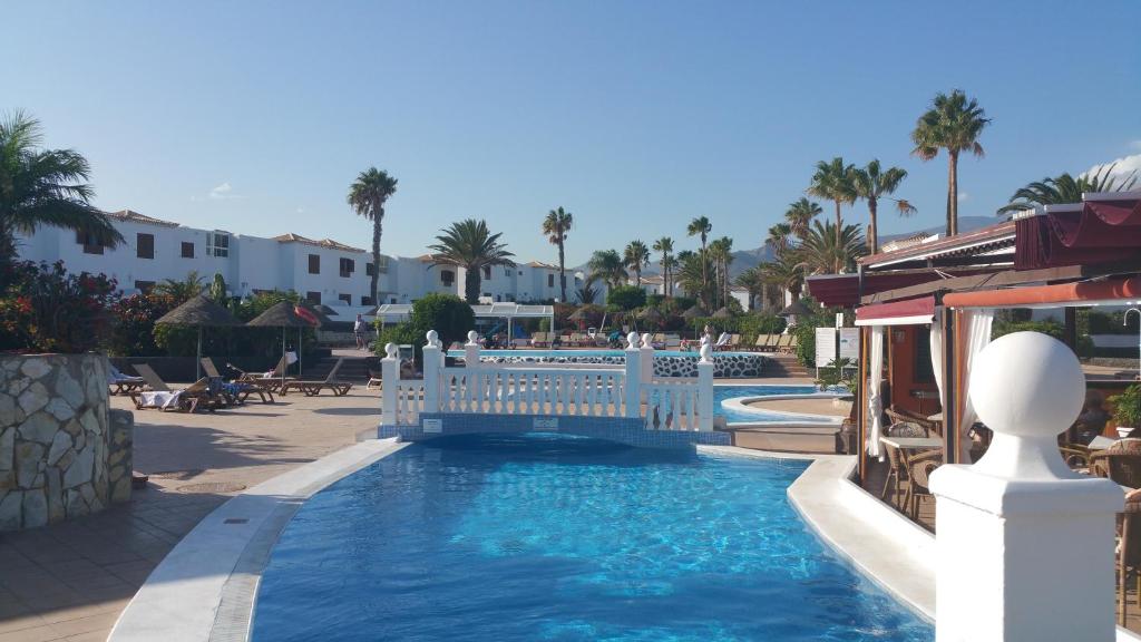 The swimming pool at or close to Villa Ola, Golf del Sur