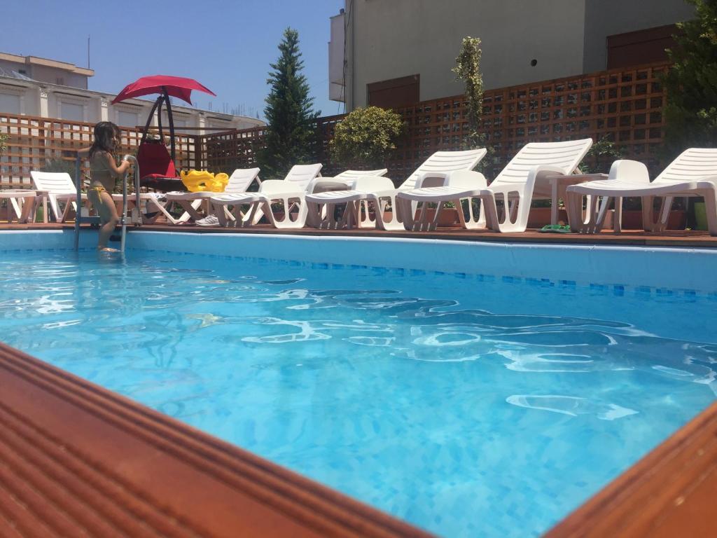 Bazén v ubytování Sunrise Hotel Cameria nebo v jeho okolí