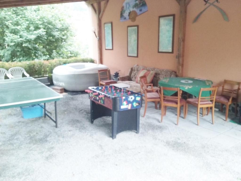 Stolní tenis v ubytování Penzion Hugo nebo okolí