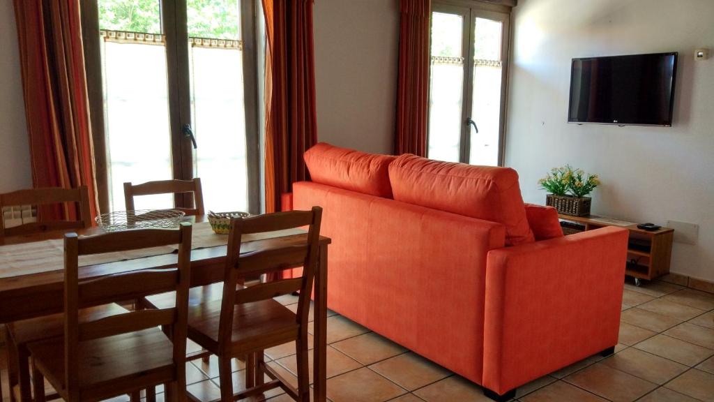 A seating area at Apartamentos La Huertona