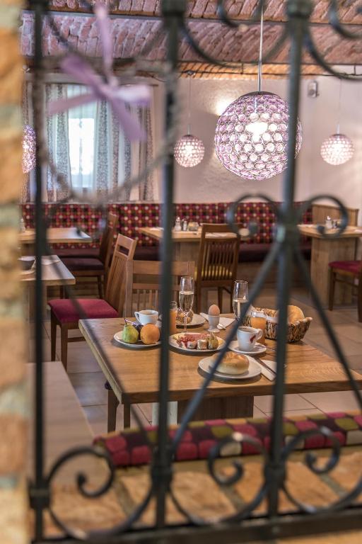 Restaurace v ubytování Sachsenbucherhof