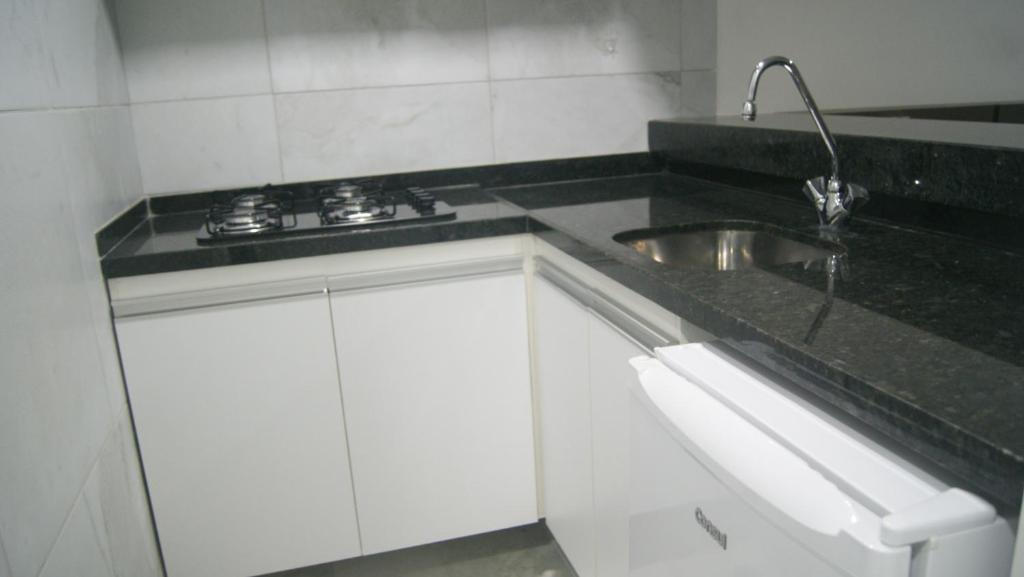 Kuchyň nebo kuchyňský kout v ubytování Littoral Tambaú Flat